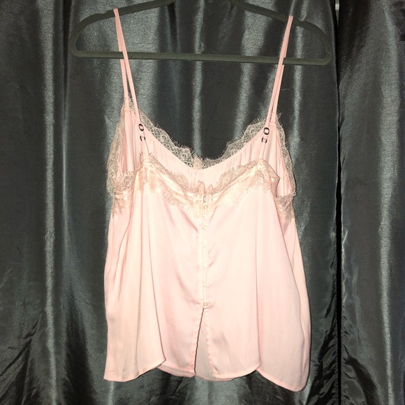 Stain Lace Tank Top - Picture 2 of 2